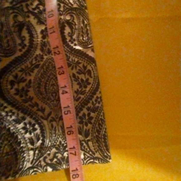 Vintage  Romy Metallic Gold And Black Skirt with Ornate Baroque  Pattern - Picture 6 of 6